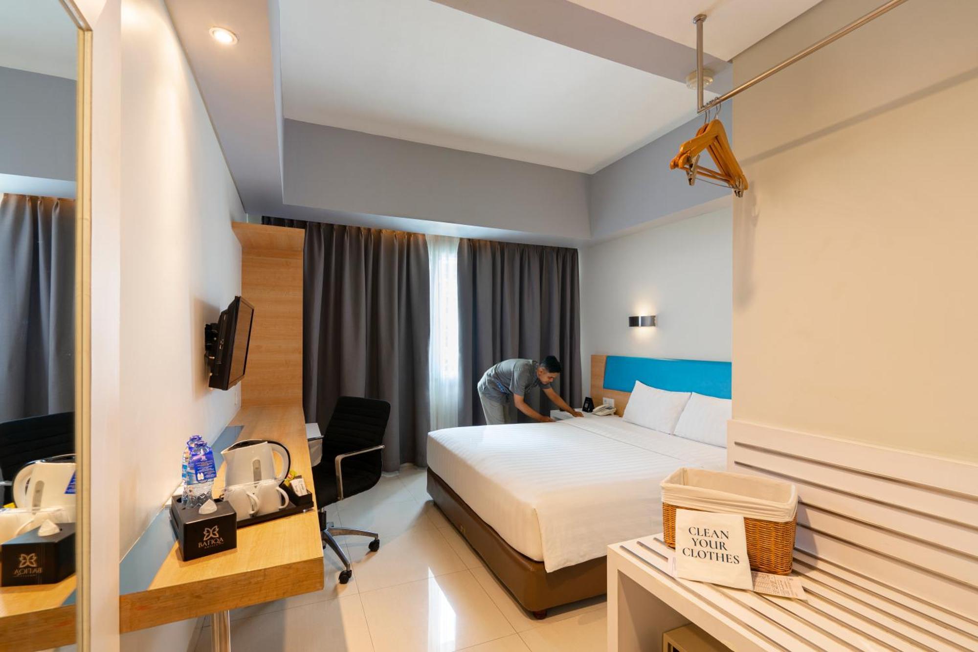 Batiqa Hotel & Apartments Karawang Exteriör bild